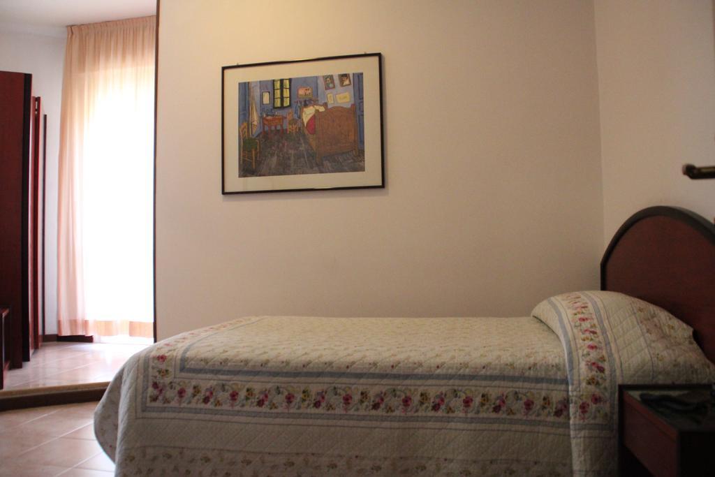 Nuovo Hotel San Martino Snc カザレッキオ・ディ・レーノ 部屋 写真